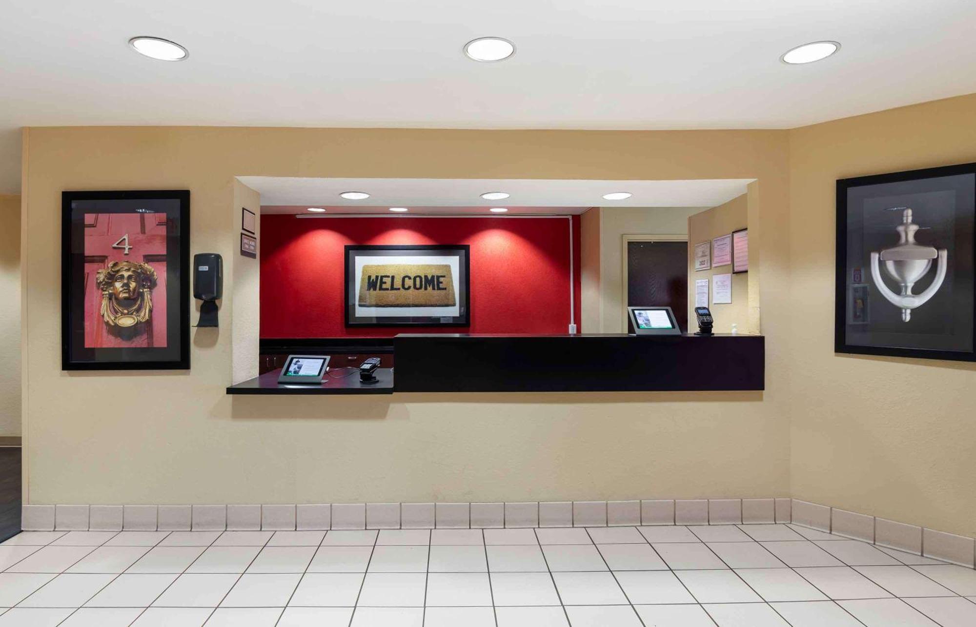 Suburban Studios Columbus Bradley Park Ngoại thất bức ảnh