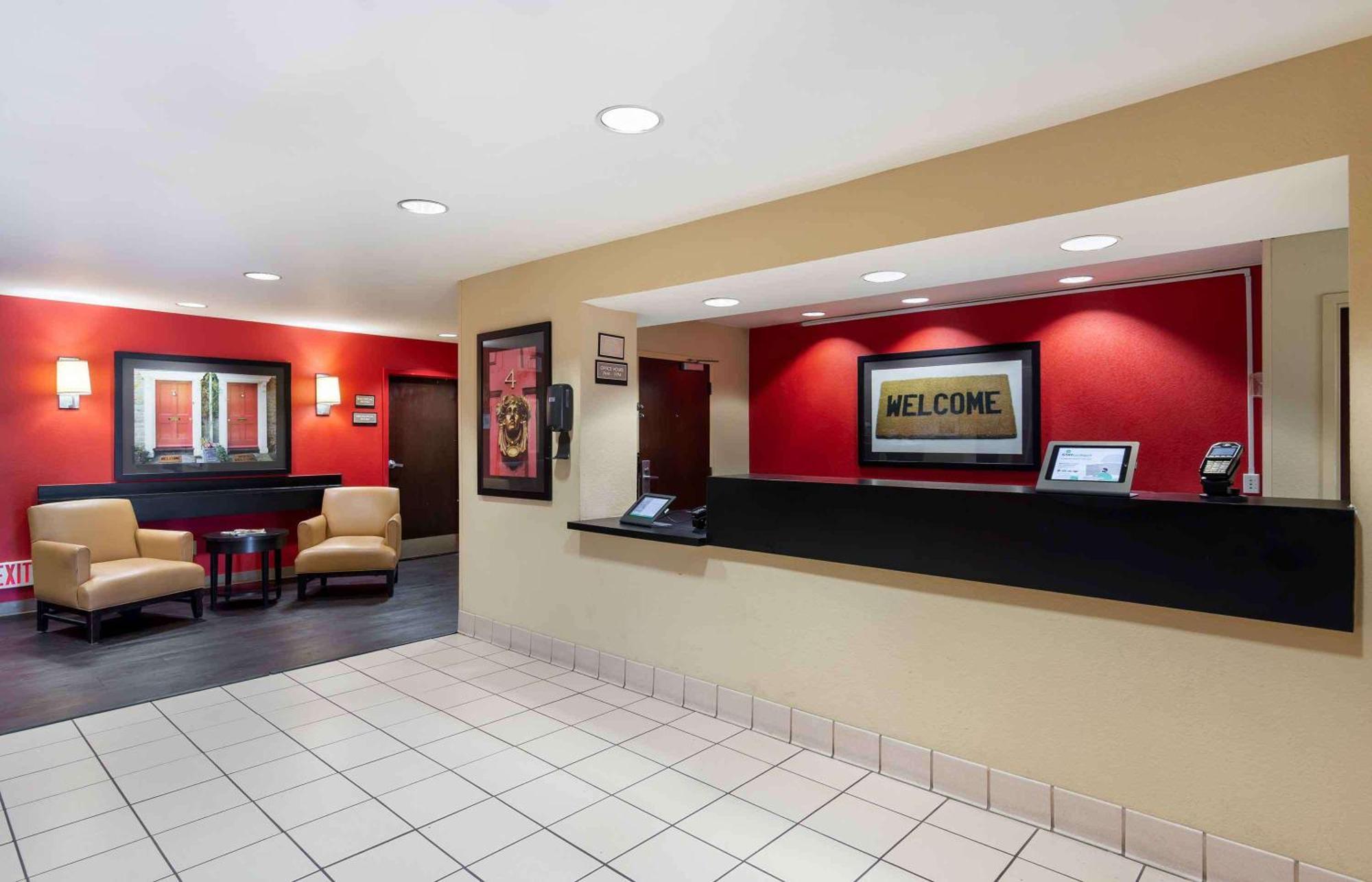 Suburban Studios Columbus Bradley Park Ngoại thất bức ảnh