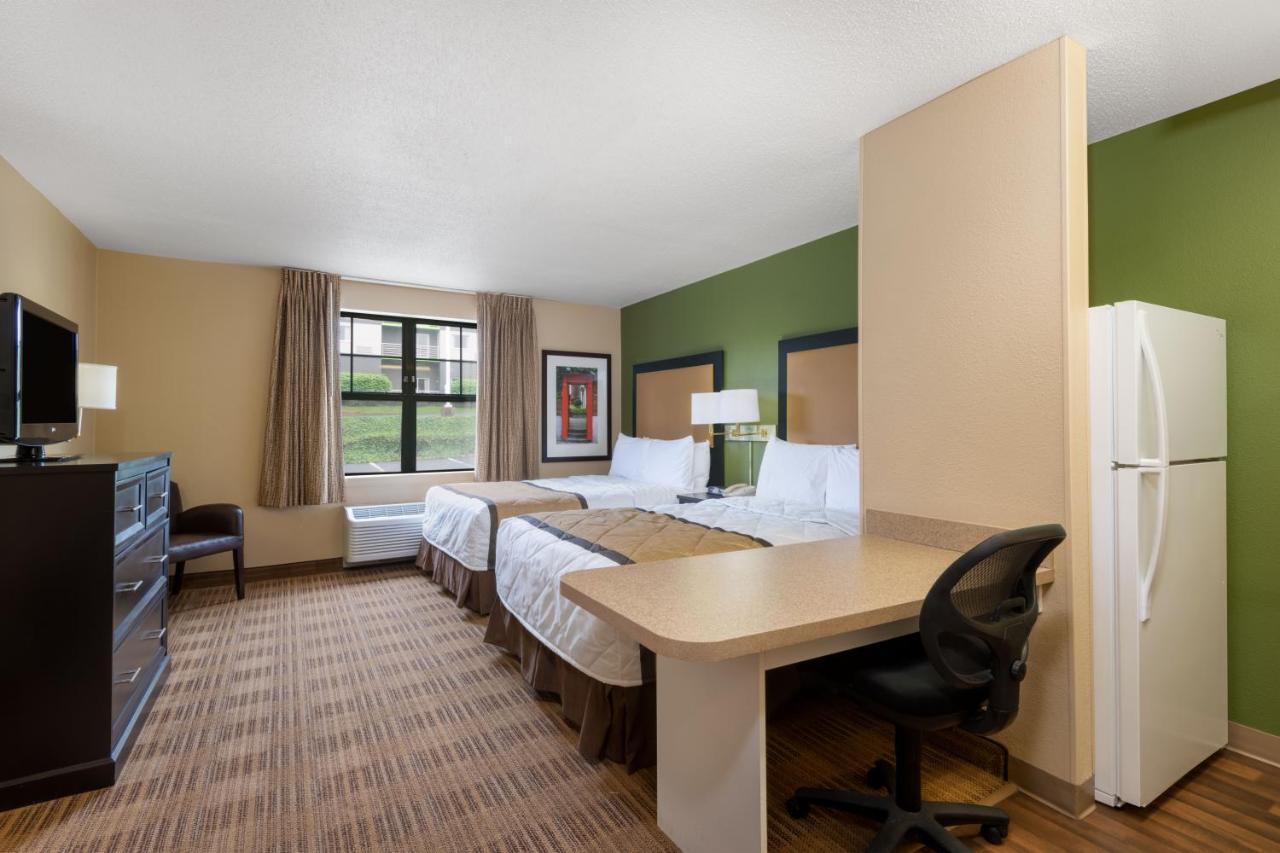 Suburban Studios Columbus Bradley Park Ngoại thất bức ảnh
