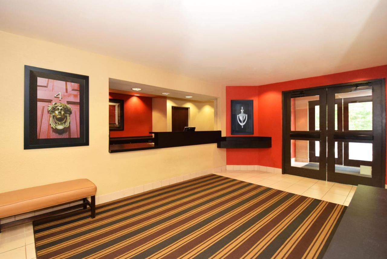 Suburban Studios Columbus Bradley Park Ngoại thất bức ảnh