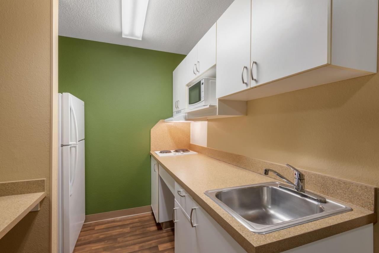 Suburban Studios Columbus Bradley Park Ngoại thất bức ảnh