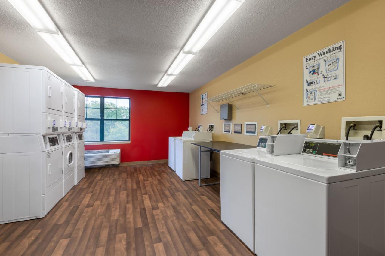 Suburban Studios Columbus Bradley Park Ngoại thất bức ảnh