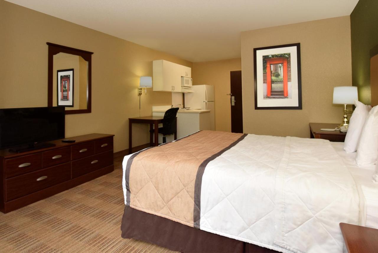 Suburban Studios Columbus Bradley Park Ngoại thất bức ảnh